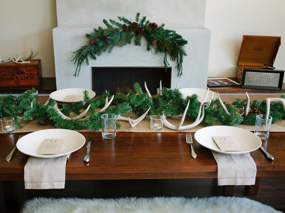 Hgtv Holiday House White On White Holiday Tablescape
